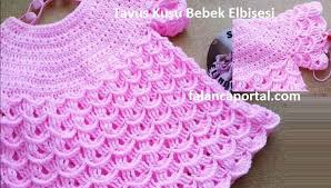 Pembe Rengi Ile Cok Begendigim Tavus Kusu Bebek Elbisenin Turkce Yapilis Videosunu Sizlerle Paylasiyorum Son Derece Baby Knitwear Baby Sweaters Baby Cardigan