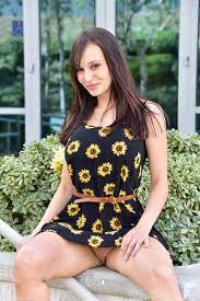 Lexi Luna Fit Milf in a Summer Dress