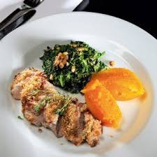 Rezept Von Dorit Munzer Bock Schweinefilet Mit Ziegenkase Thymian Kruste Rezepte Ziegenkase Essen