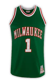 Now, they will be playing in uniforms inspired by that court and while the uniforms may not be good, they will be memorable. Milwaukee Bucks Jersey History Jersey Museum