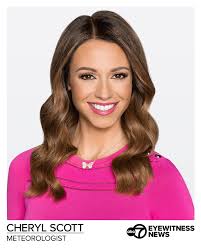 New Headshot! 🦋💕 Happy & grateful to be a part of the amazing  @abc7chicago team! Love this city and we appreciate all of our viewers.  Thanks for watching 💫