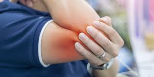 Golfer's elbow causes pain that starts on the inside bump of the elbow, the medial epicondyle. Golfer S Elbow Vs Tennis Elbow What S The Difference