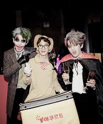 Happy Halloween From Beagle Line Baekhyun Chanyeol Kpop Exo
