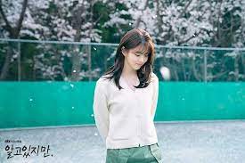 Sedangkan han so hee kini sedang beradu akting dengan song kang di drama nevertheless. 10 Adu Pesona Han Sohee Nevertheless Poni Vs Gak Poni
