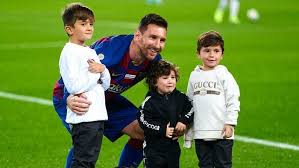 Check spelling or type a new query. Video Copiii Lui Messi IncantaÅ£i De Reusita Argentinianului In Meciul Cu Granada Din LoviturÄƒ LiberÄƒ