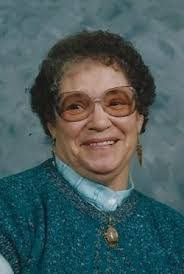 Dora Finch's Instagram, Twitter & Facebook