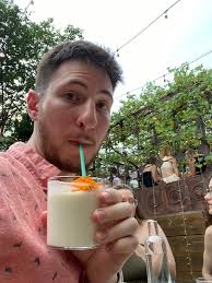 Seattle area roommate wanted for Boeing commute