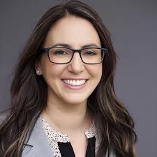 Leading with Heart: Regina Musicaro of Montefiore Einstein & Clarity  Therapy On The Power of Authentic Women's Leadership