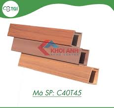 Thanh lam những thanh gỗ dài thẳng tắp. Thanh Lam Gá»— Nhá»±a Composite C40t45