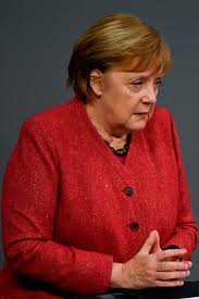 She is the first woman and the first east german to hold this office. Angela Merkel In Ihrer Rede Wird Sie Plotzlich Hochemotional Gala De