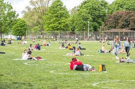 Trinity bellwoods park will once again be covered in paint circles to encourage visitors to remain socially distanced. This Is What Trinity Bellwoods Looks Like On Its First Weekend With Social Distancing Circles