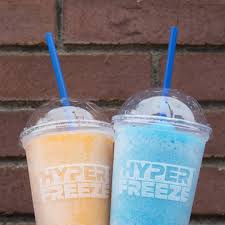 Do you drink HYPERFREEZE™ all year 'round? 🍂❄️🌷