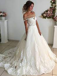 2018 Bridal Dress Would Probably Look Awful On Me But It S So Pretty Off Shoulder Wedding Dress Online Wedding Dress Bridal Gowns