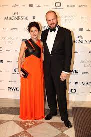 Filmul său din 2012 în umbră a câștigat nouă lei din cehia. David Ondricek