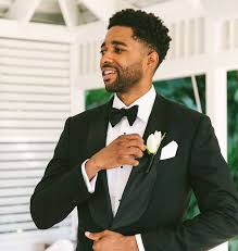 Take a look at the latest collection available at bonsoir to procure an attractive look in parties. Doseabylavzu M