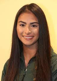 Christy Oakley's Instagram, Twitter & Facebook