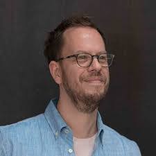 Tom Peet's Instagram, Twitter & Facebook