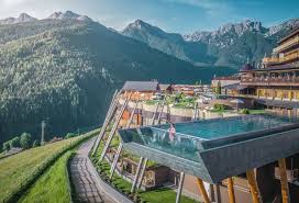 Maybe you would like to learn more about one of these? Top 10 Marvelous Pools In The World Places To See In Your Lifetime