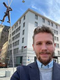 Nach über 5 Jahren im Firmenkundensegment der UBS Ostschweiz möchte ich  mich gleichermassen bei Kundinnen und Kunden sowie Kolleginnen und Kollegen  für das Vertrauen, die geschätzte Zusammenarbeit…