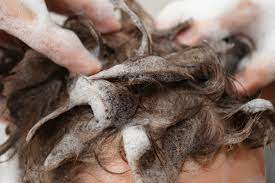 haarsprayreste aus den haaren entfernen frag mutti