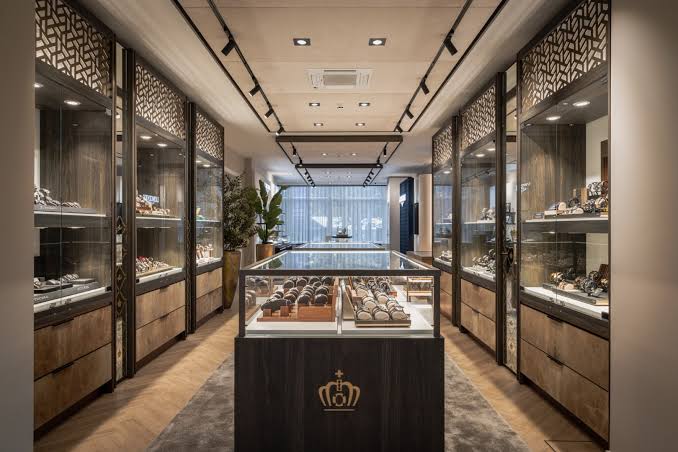 La exclusiva boutique donde reinaba la soberbia., generada por IA