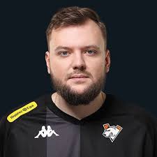 dan -_-🦈 (@Dan_R6)