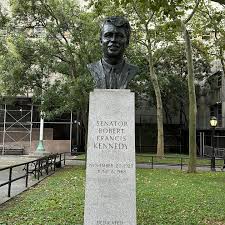I'll be at @tipsybrooklyn tonight pouring these @winemonger wines! 6-8pm  #strakawine #felixaustriawine #zanthowine #tipsybrooklyn #winemonger  #winetasting #fridaynight #brooklyn #nyc