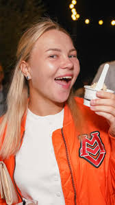 California looooove 👀🎾 We can’t wait to see you in Indian Wells, make  sure to secure your spot🍴, 🎟️🔗 in bio.