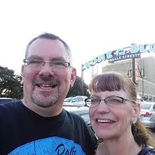 Cell phone stand placement in GMC Acadia