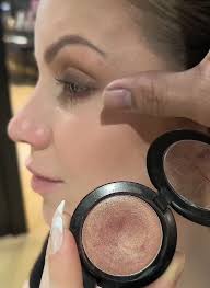 MAC Cream Colour Base: Highlight Your Beauty