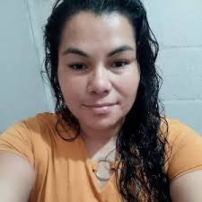 Veronica Nevarez (@veronicanevarez94)