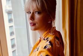 Blake Shelton and Miranda Lambert divorce: Adam Levine helping The Voice  coach go through split