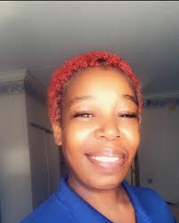 Can yall put the woman in purple with my Memaw in the white and make it  look special. She passed away and they had no pictures together. Thank you  🩵