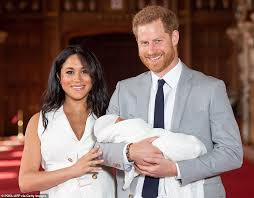 As per some new reports, while the royals are yet to meet baby lilibet diana in person, meghan markle and prince harry have sent them a pic of the infant via their whatsapp group! How Meghan Markle And Prince Harry Shared Arrival Of Second Child Lilibet Diana On Archewell Website Ali2day