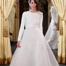 In unserem online shop findest du auch brautschmuck wie ohrringe, mit welchen du deinen brautlook wunderschön abrunden kannst. 41 Umwerfende Brautkleider Fur Die Winterhochzeit Warm Eingepackt Ins Eheleben Starten