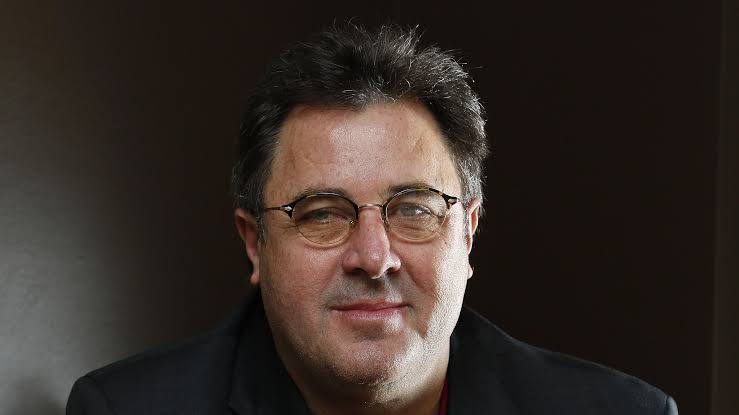 Vince Gill detours from country on romantic new album