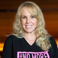 Tanya Simpson's Instagram, Twitter & Facebook