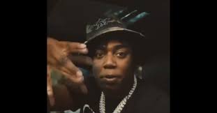 Following his parents' divorce, his mother remarried a cleaning company owner. 1fz878ps Psrxm