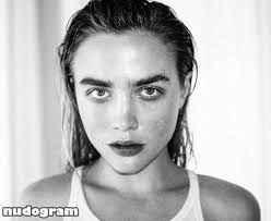 Maddie Hasson  maddiehassonofficial Гола изтичане OnlyFans снимка 28 -  Nudogram v2.1