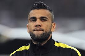 He was previously married to dinorah santa ana. Neue Position Dani Alves Erklart Seine Probleme In Sao Paulo