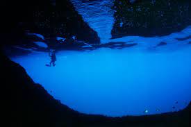 Le c8ne du nil est le plus important edifice sedimentaire. Plongee Dans L Endroit De Le Plus Profond De La Terre