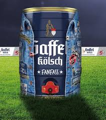 Ja, denn das ist doch ein unterschied, ob ich die mädels, die da spielen, persönlich kenne oder nicht. Carolin Kebekus Lauter Leute Kommunikationsagentur Fur Musik Kultur Und Lifestyle Koln