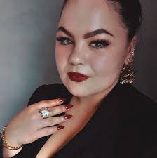 Vellen imitatie leer €0.69 per pakje. Wat maken jullie ermee? 😊