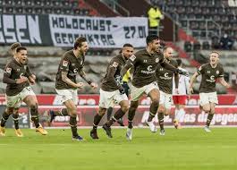 وشهدت القائمة تواجد رمضان صبحي لاعب فريق بيراميدز، وطاهر محمد طاهر لاعب الأهلي. Ø´ÙˆÙ‚Ù‰ ØºØ±ÙŠØ¨ Ø¹Ù…Ø± Ù…Ø±Ù…ÙˆØ´ Ù„Ø§Ø¹Ø¨ Ø­Ø¸Ù‡ Ø³ÙŠØ¦ Ø§Ù„Ù…ØµØ±ÙŠ Ø§Ù„ÙŠÙˆÙ…