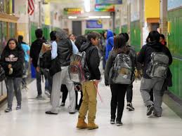 Chicago's neighborhood schools hurting as choice abounds
