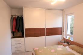 Kleiderschränke fürs schlafzimmer nach maß konfigurieren. Einbauschrank Mit Schiebeturen Nach Mass Schreinerei Burkhardt