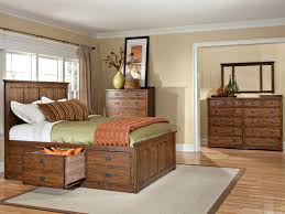 Oak Park Queen Storage Bedroom Set In 2020 Bedroom Set Bedroom Sets Storage Bed Queen