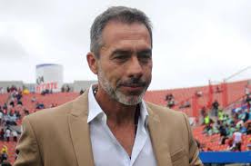 GUSTAVO MATOSAS ESTÁ DE REGRESO; DIRIGIRÁ A EQUIPO DE PRIMERA DIVISIÓN Tras  casi seis años de la última vez que estuvo en el banquillo de un equipo de  futbol, Gustavo Matosas regresa