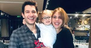 Yes, uraz kaygılaroğlu impressively transformed himself. Oyuncu Uraz Kaygilaroglu Ve Melis Isiten Bosaniyor Haberler Magazin