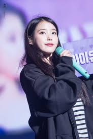 Iu 181028 Debut 10th Anniversary Tour Concert Dlwlrma In Busan Korean Singer Music Genres Pop Music